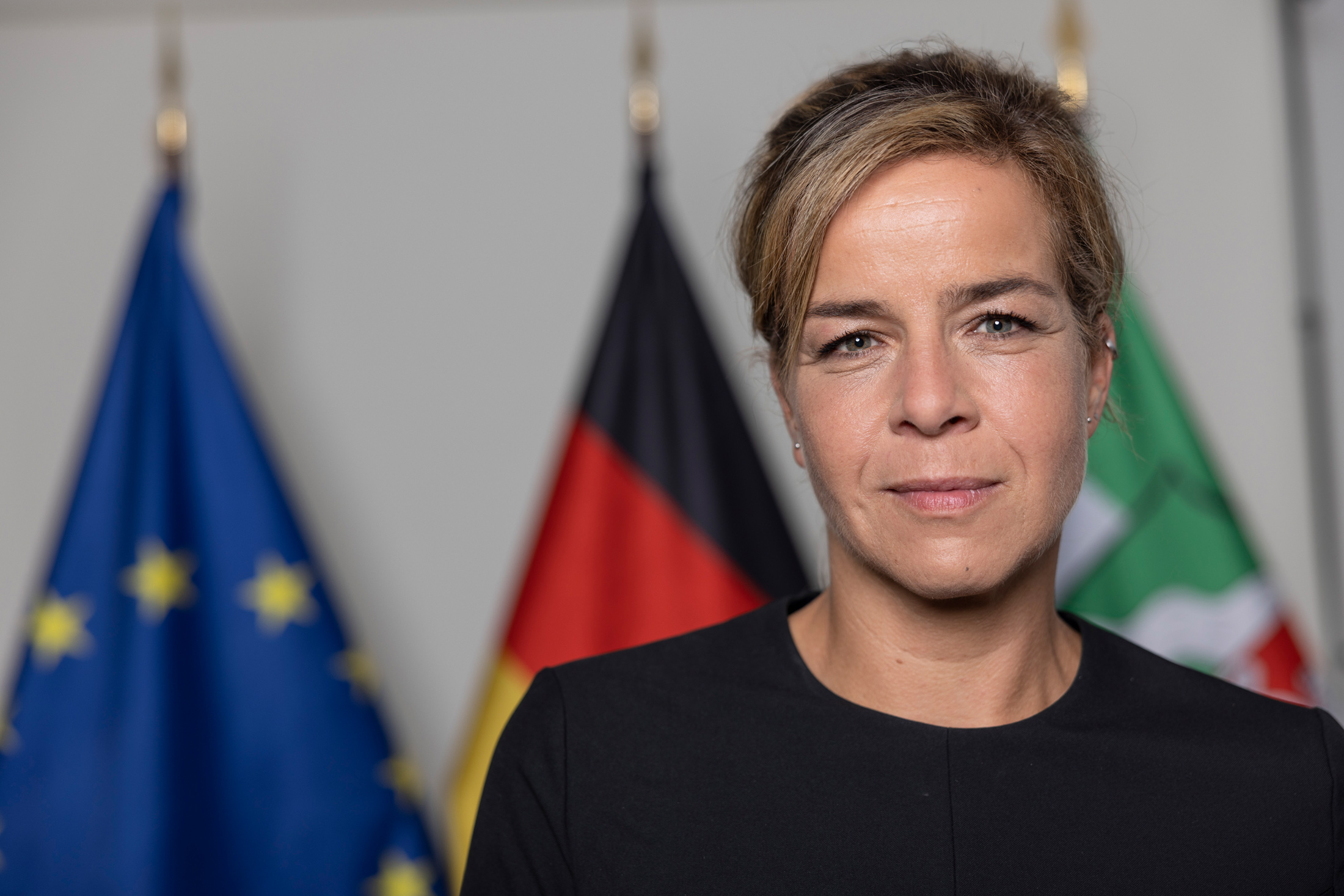 Mona Neubar Ministerin Schirmfrau